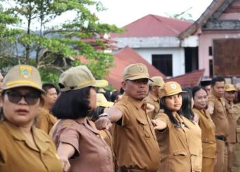 Pimpin Apel Pagi, Sekda Pakpak Bharat Ingatkan ASN Jangan Keluyuran Pada Jam Kantor