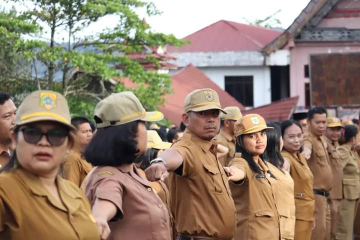 Pimpin Apel Pagi, Sekda Pakpak Bharat Ingatkan ASN Jangan Keluyuran Pada Jam Kantor