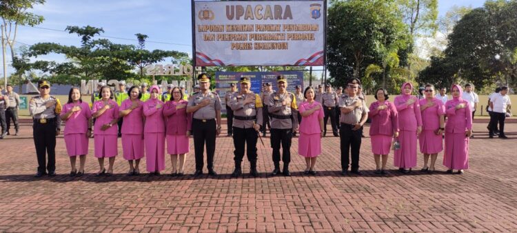 Kapolres Simalungun Pimpin Upacara Kenaikan Pangkat dan Pelepasan Purnabakti 