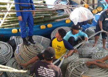Sat Polairud Polres Sibolga Laksanakan Patroli Dialogis, Pastikan Perairan Sibolga Kondusif