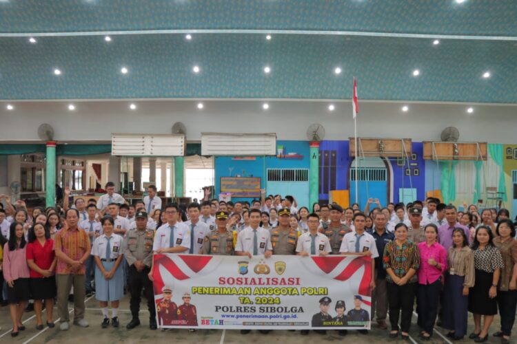 Polres Sibolga Kunjungi SMA Swasta Tri Ratna Berikan Himbauan Tertib Lalu Lintas Dan Rekrutmen Anggota Polri