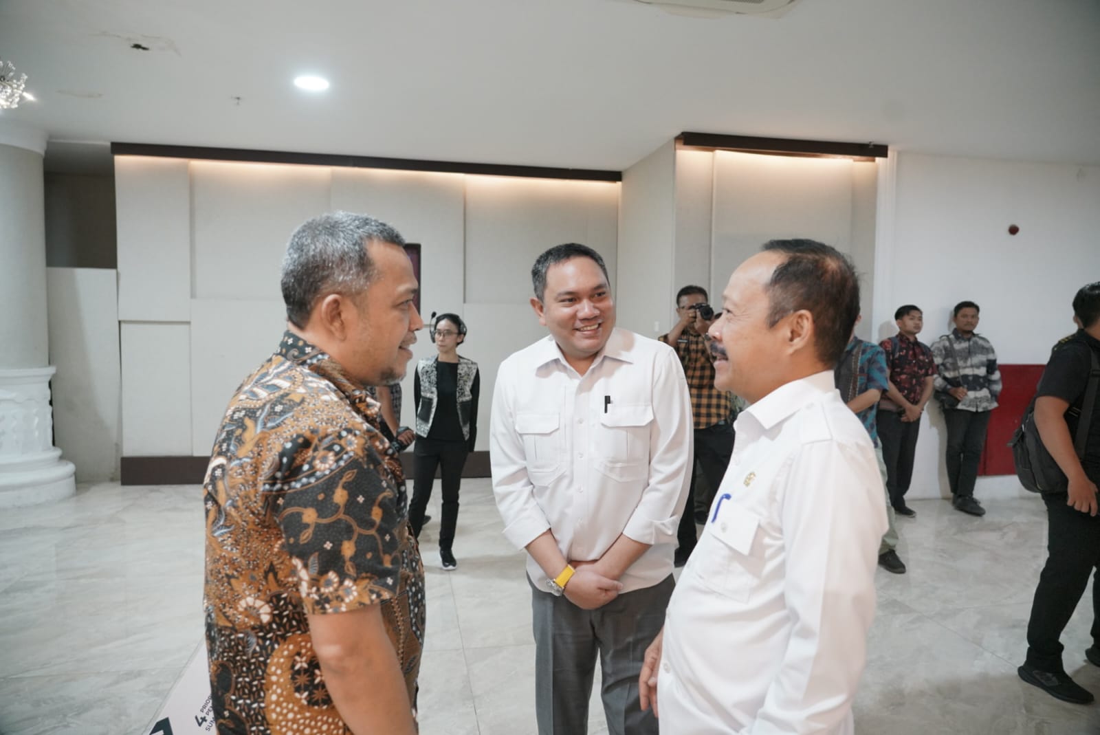 Bupati Pakpak Bharat Hadiri Rapat High Level Meeting Tim Pengendalian Inflasi Daerah Bupati Pakpak Bharat Hadiri Rapat High Level Meeting Tim Pengendalian Inflasi Daerah