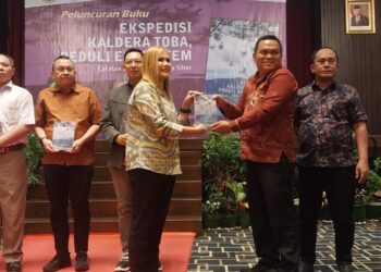 SMSI Sumut Luncurkan Buku Ekspedisi Kaldera Toba: Raih Kembali Predikat Hijau UNESCO!