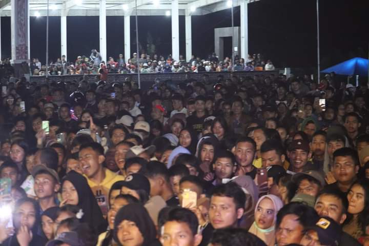 Dihadiri Ribuan Penonton, Panggung Hiburan Rakyat Pakpak Bharat Sukses Digelar Dihadiri Ribuan Penonton, Panggung Hiburan Rakyat Pakpak Bharat Sukses Digelar