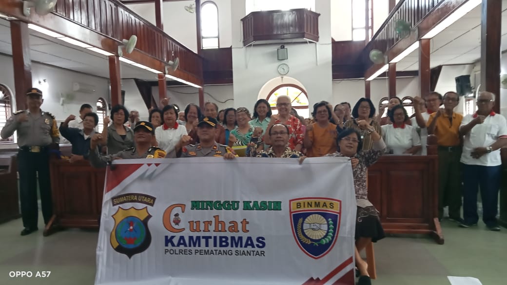 Wakapolres Pematangsiantar Laksanakan Minggu Kasih di Gereja HKBP