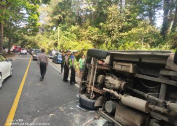 Bus PT Lalupa Karona Terbalik di Parapat, 10 Orang Luka-Luka