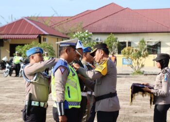 Waka Polres Tapteng Pimpin Apel Gelar Apel Operasi Keselamatan Toba 2024