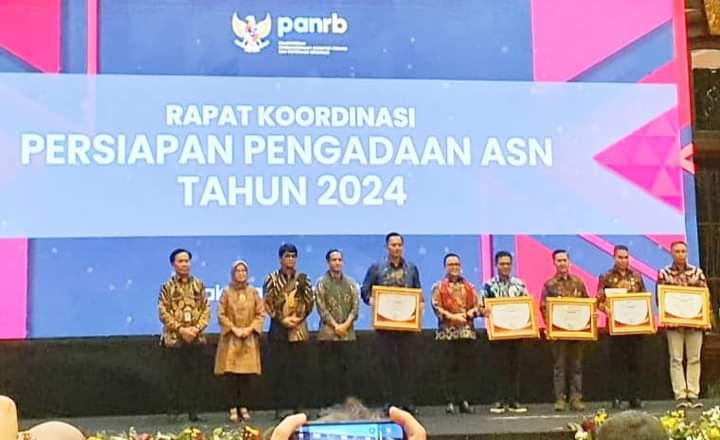 Rapat Koordinasi Persiapan Pengadaan ASN Tahun 2024 Dijadiri PJ Bupati Tapteng Rapat Koordinasi Persiapan Pengadaan ASN Tahun 2024 Dijadiri PJ Bupati Tapteng