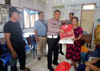Korban Kebakaran Mendapat Perhatian Dari Polres Tapanuli Tengah