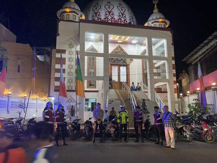 Polres Sibolga Melaksanakan Pengamanan Sholat Tarawih Selama Ramadhan