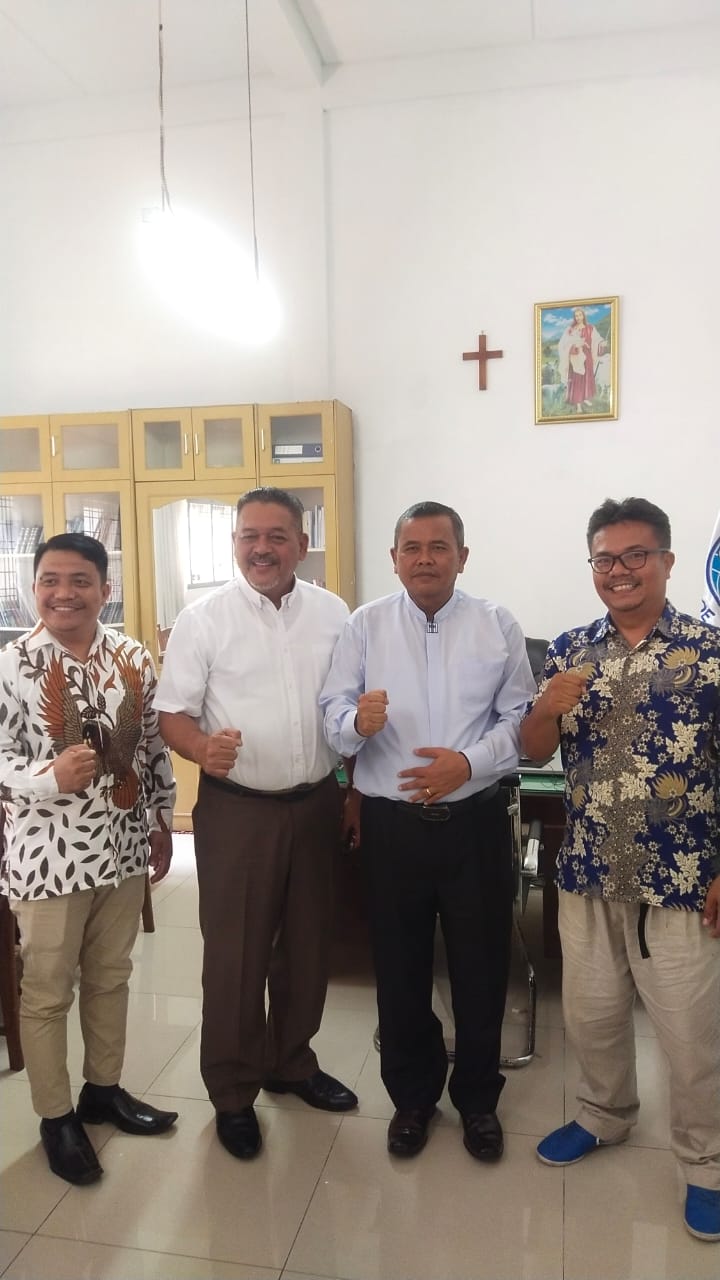 dr Tuahman Purba Mohon Doa Restu dari Bishop GKPI Pdt Abdul Hutauruk MTh Untuk Ikut Bertarung di Pemilihan Walikota Siantar dr Tuahman Purba Mohon Doa Restu dari Bishop GKPI Pdt Abdul Hutauruk MTh Untuk Ikut Bertarung di Pemilihan Walikota Siantar