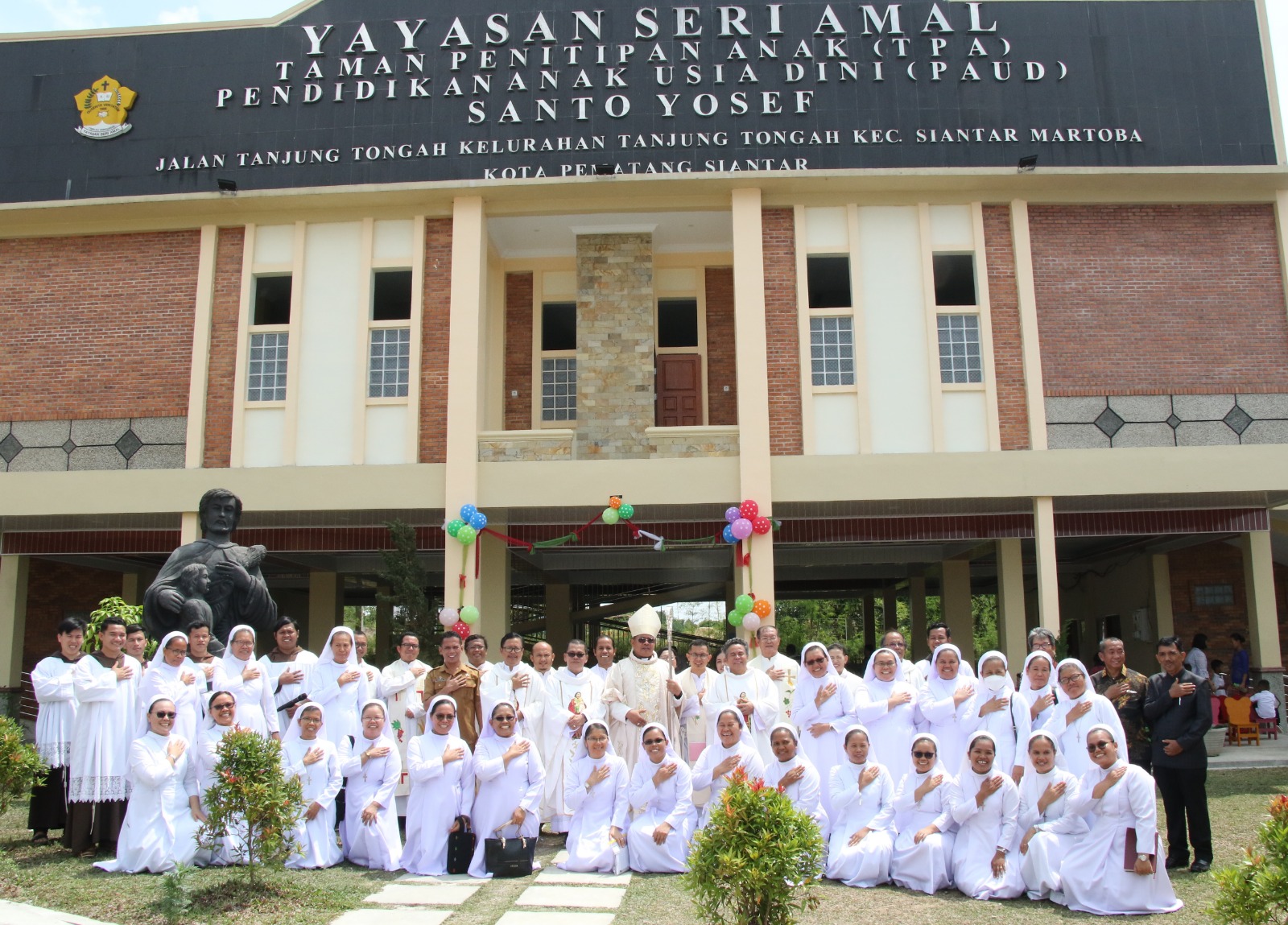 Wali Kota Pematangsiantar Berkeyakinan TPA-PAUD St Yosef Memberikan Pendidikan Berkualitas Kepada Anak-Anak Wali Kota Pematangsiantar Berkeyakinan TPA-PAUD St Yosef Memberikan Pendidikan Berkualitas Kepada Anak-Anak