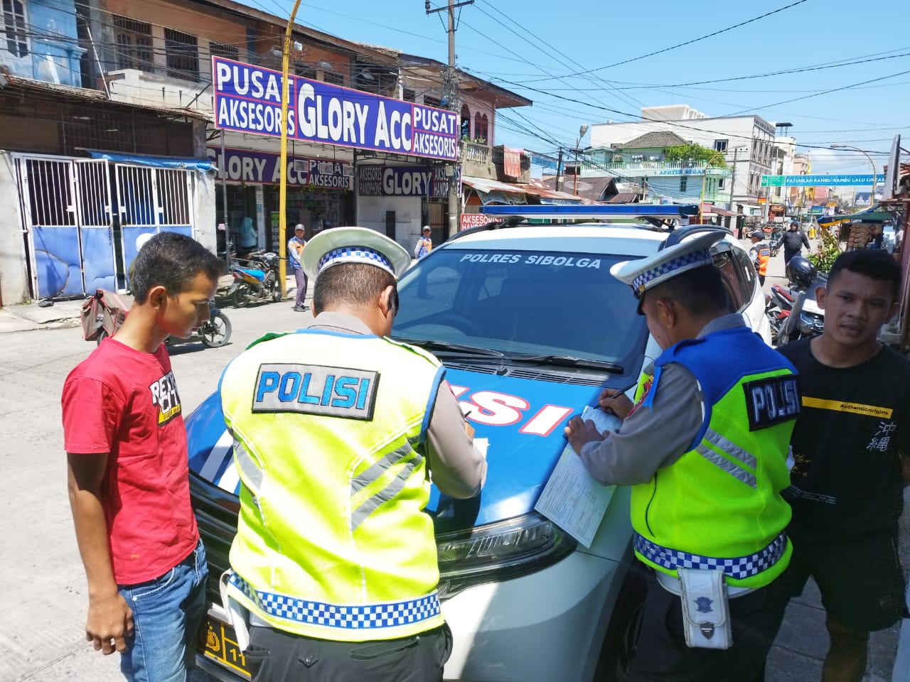 Polres Sibolga Tindak Pelanggar Dengan Tilang Teguran, Dalam Rangka Ops Keselamatan Toba 2024