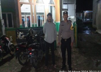 Polres Taput Turunkan Personil Amankan Sholat Tarawih di Setiap Mesjid