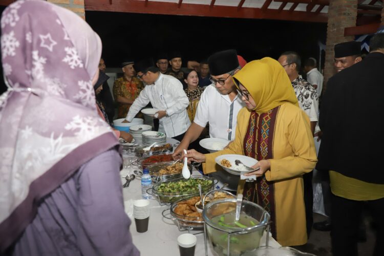 Wali Kota Pematangsiantar Buka Puasa Bersama Para Pimpinan OPD