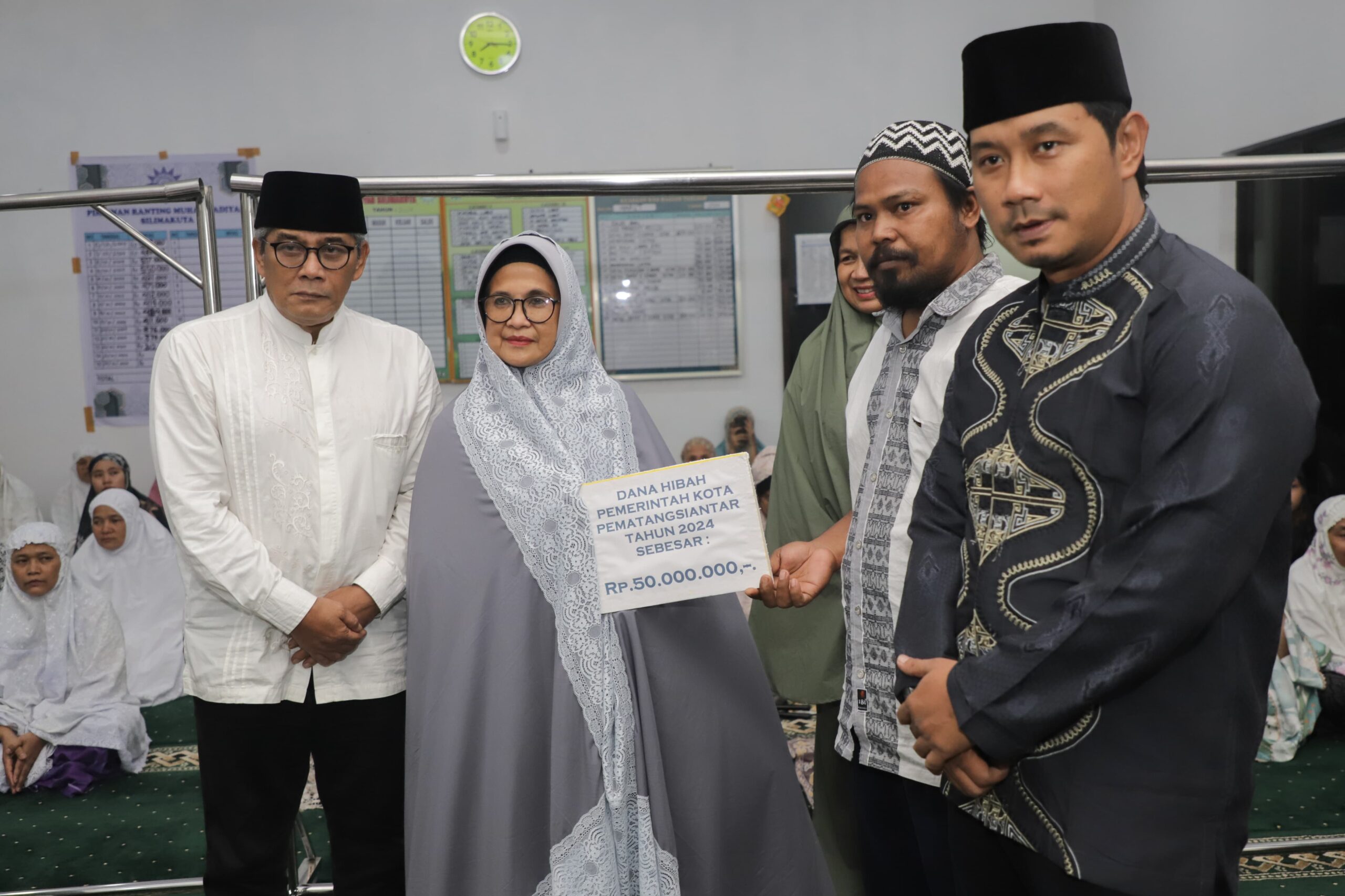 Wali Kota Pematangsiantar Safari Ramadhan di Masjid Taqwa As-Sholeh Kelurahan Simarito Wali Kota Pematangsiantar Safari Ramadhan di Masjid Taqwa As-Sholeh Kelurahan Simarito