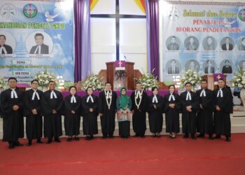 Wali Kota Pematangsiantar Hadiri Penahbisan 10 Pendeta di GKPS Pansur Lima Resort Setia Negara
