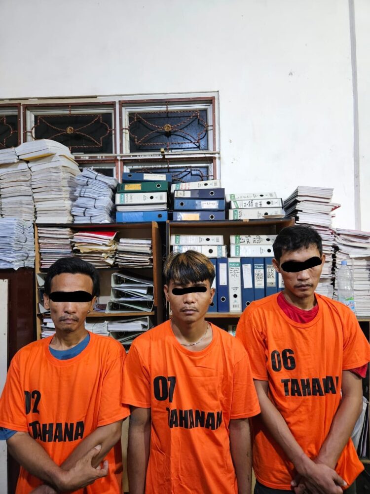 Perumahan Adelia II Digerebek, Sat Narkoba Polres Simalungun Ringkus Tiga Penikmat Sabu