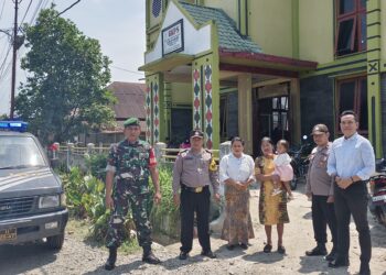 Pendekatan Religius TNI-Polri Amankan Perayaan Paskah, Polsek Kotarih dan Koramil 17/KTR Patroli Bersama