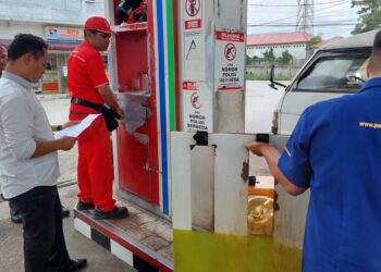 Sat Reskrim Polres Taput Cek Pasokan BBM di SPBU Menjelang Mudik Lebaran 2024