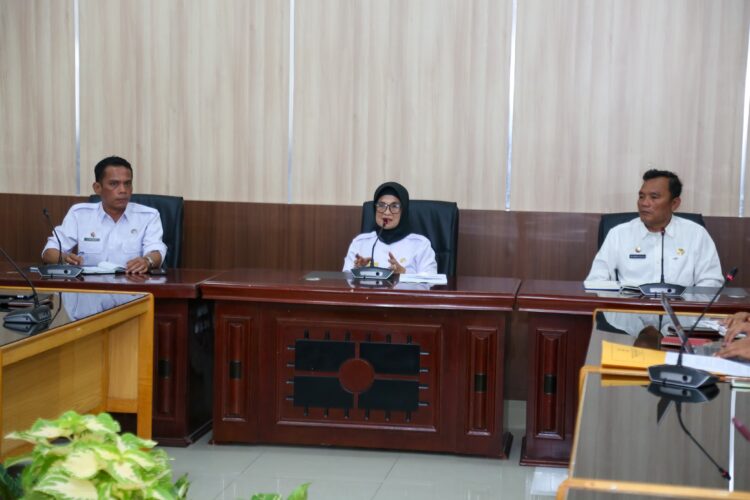 Wali Kota Pematangsiantar Rapat Bersama Pihak PT Suriatama Mahkota Kencana Terkait Progress Pembangunan Gedung GOR 