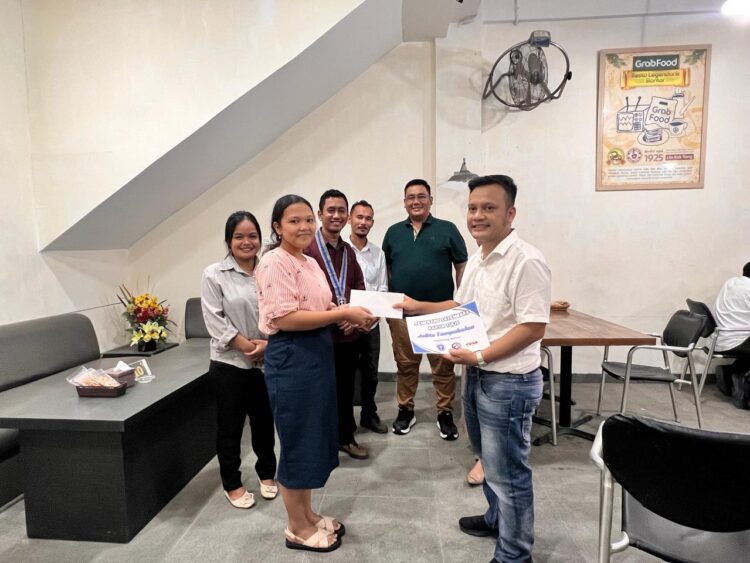Bravo, Jelita Tampubolan Pemenang Sayembara Karya Tulis GMKI - Edsa Attorney at Law Bravo, Jelita Tampubolan Pemenang Sayembara Karya Tulis GMKI - Edsa Attorney at Law