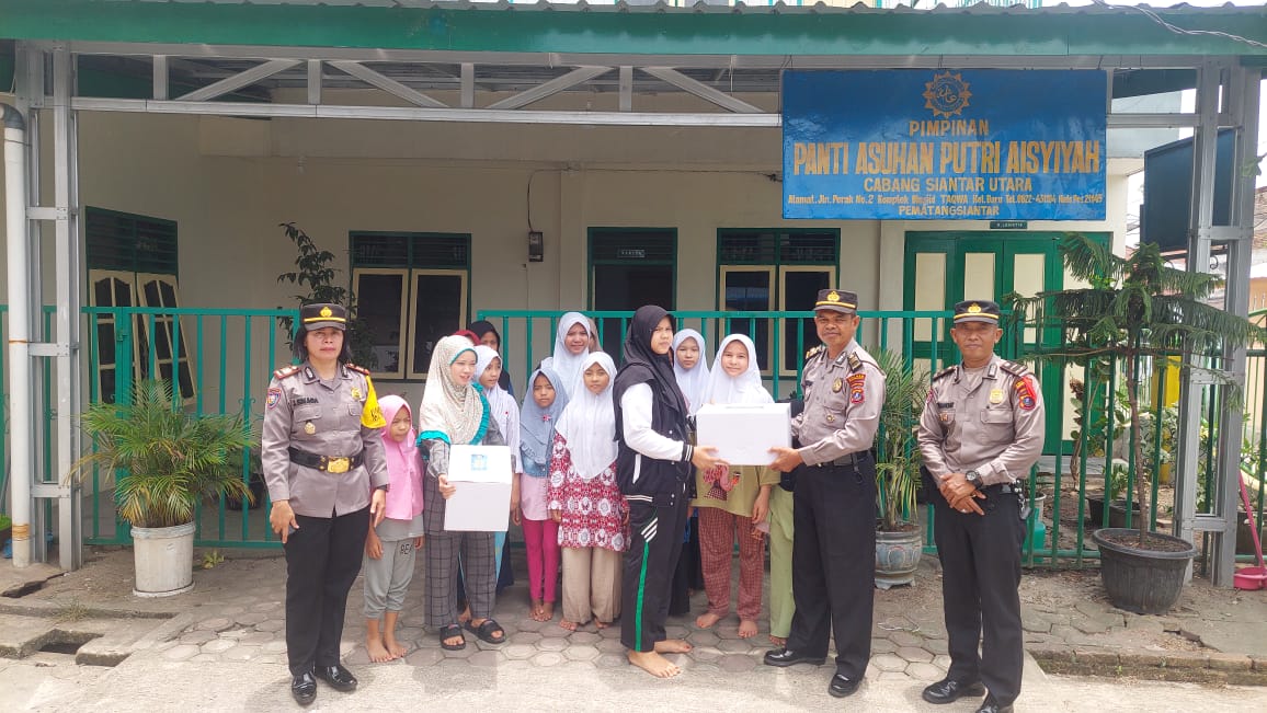 Polres Pematangsiantar Salurkan Bingkisan Idul Fitri Kapolda Sumut Ke Panti Asuhan