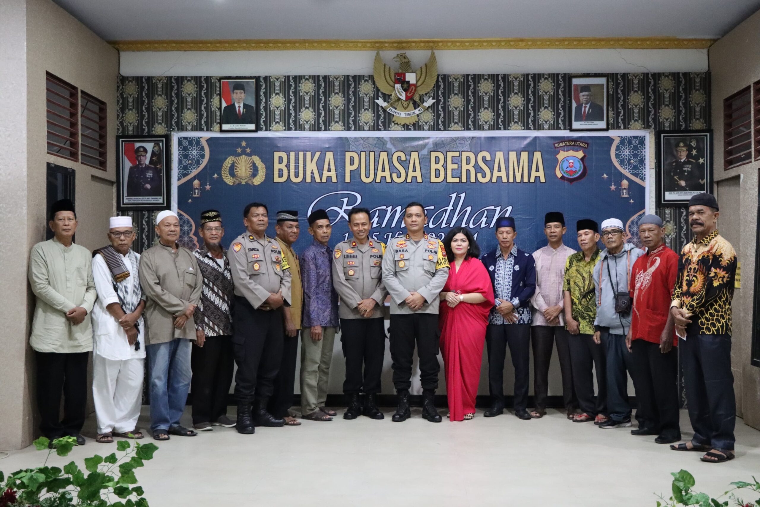 Pupuk Silahturahmi, Polres Tapteng Buka Puasa Bersama Purnawirawan Polri Pupuk Silahturahmi, Polres Tapteng Buka Puasa Bersama Purnawirawan Polri