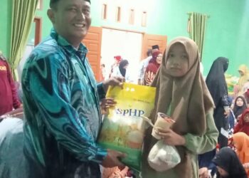 Peduli Yatim dan Fakir Miskin, Wahyu Daniel Sagala Gelar Buka Puasa Bersama Di Musholla An-Nuur Lae Meang