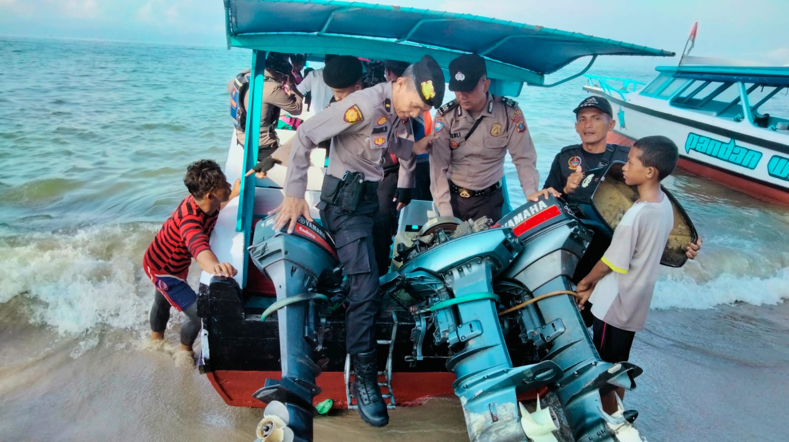 Cegah Kecelakaan Di Laut, Polres Tapteng Cek Setiap Kapal Wisata Cegah Kecelakaan Di Laut, Polres Tapteng Cek Setiap Kapal Wisata