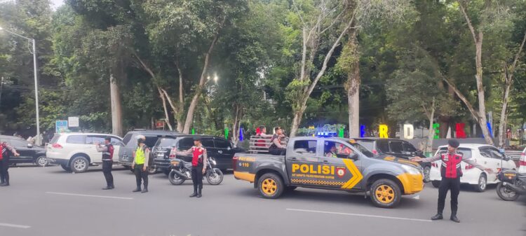 Ops Ketupat Toba 2024 Sat Samapta,  Polres Pematangsiantar Laksanakan Patroli Dialogis Dipusat Keramaian