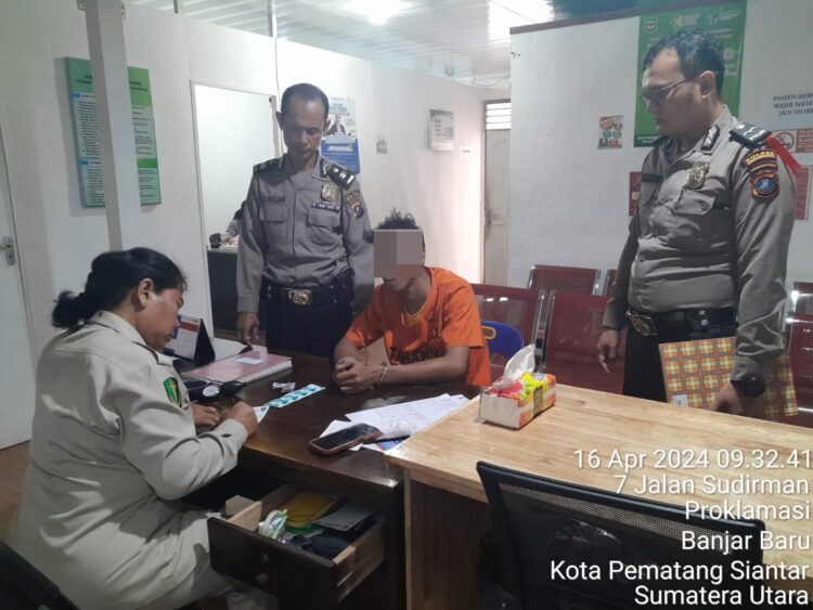 Bentuk Pelayanan Prima Kepolisian Dokkes Polres Pematangsiantar Cek Kondisi Kesehatan Tahanan Bentuk Pelayanan Prima Kepolisian Dokkes Polres Pematangsiantar Cek Kondisi Kesehatan Tahanan