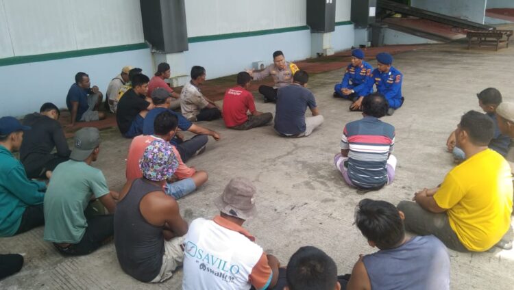 Kapolres Sibolga Dengar Curhat Keluarga Nelayan