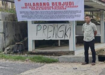 Polres Pakpak Bharat Pasang Spanduk Himbauan Stop Perjudian