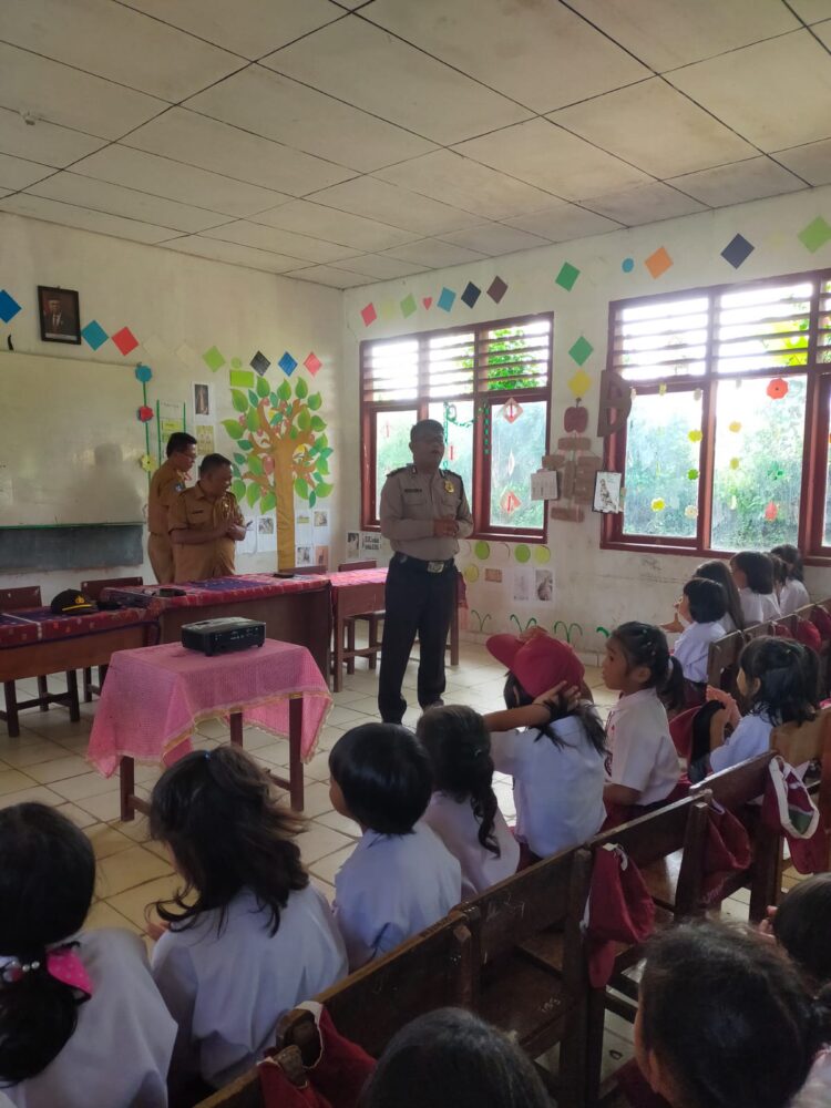 Polres Simalungun Gelar Penyuluhan Anti-Bullying di SD Negeri Parbalokan