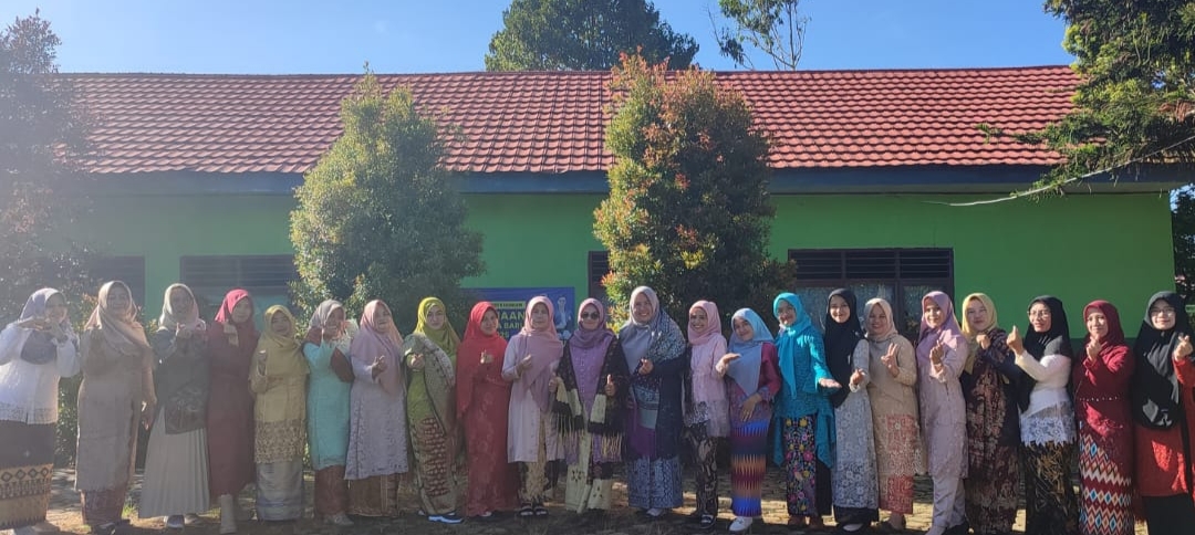SMAN 1 Sekincau Gelar Upacara Bendera Untuk Memperingati Hari Kartini SMAN 1 Sekincau Gelar Upacara Bendera Untuk Memperingati Hari Kartini