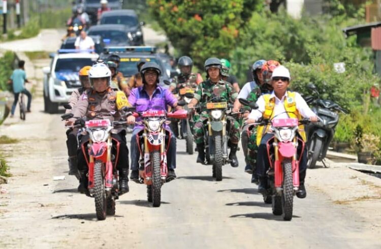 Bupati Simalungun Bersama Forkopimda Tinjau Pembangunan Jalan Penghubung Dua Kecamatan