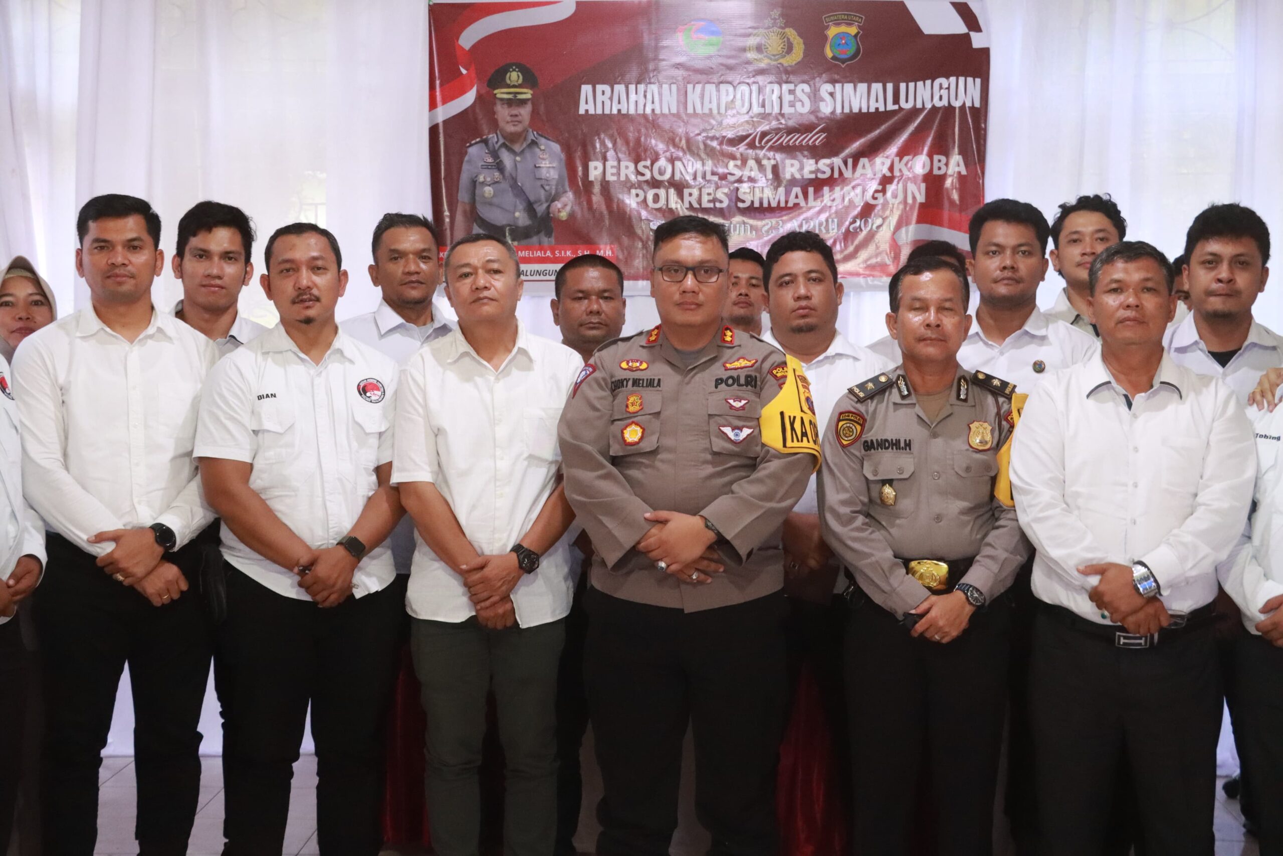 Kapolres Simalungun Perintahkan Penajaman Target Operasi dan Zero Tolerance Terhadap Keterlibatan Narkoba di Jajaran Resnarkoba Kapolres Simalungun Perintahkan Penajaman Target Operasi dan Zero Tolerance Terhadap Keterlibatan Narkoba di Jajaran Resnarkoba