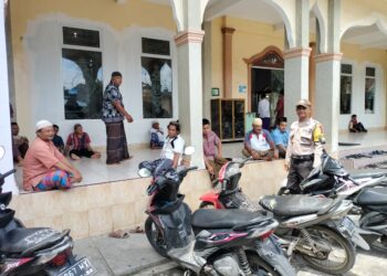 Pengamanan Mesjid Rutin Dilakukan Polres Tapteng Setiap Jumat