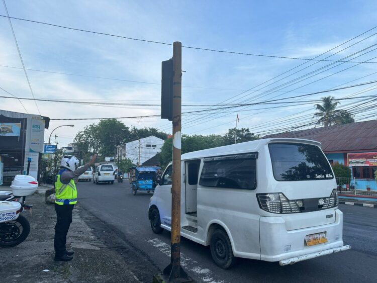 Antisipasi Kemacetan Di Jalan, Lantas Polres Sibolga Laksanakan Patroli Dan Pos Padat Pagi