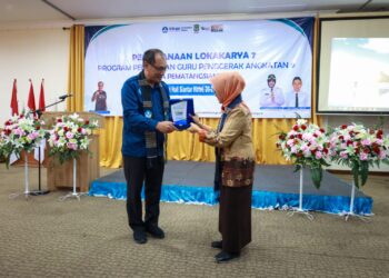 Wali Kota Pematangsiantar Membuka Lokakarya 7 "Panen Hasil Belajar" PGP Angkatan ke-9 