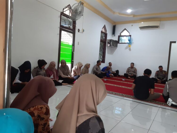 Untuk Meningkatkan Iman Dan Taqwa, Polres Sibolga Laksanakan Pembinaan Rohani Dan Mental