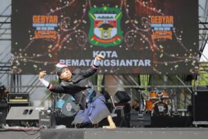 Wali Kota Kunjungi Stand UMKM Pemko Pematangsiantar di Riau