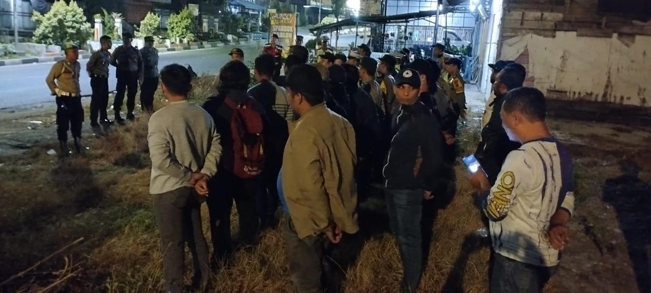 Polres Pematangsiantar Bersama Polsek Sejajaran Laksanakan KYRD Antisipasi Tawuran dan Geng Motor Polres Pematangsiantar Bersama Polsek Sejajaran Laksanakan KYRD Antisipasi Tawuran dan Geng Motor