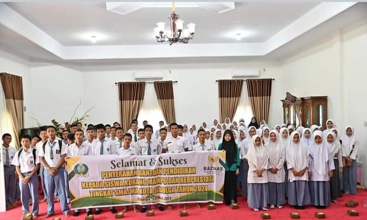Siswa Kurang Mampu Yang Berprestasi Dapat Bantuan Dari Pemko Sibolga