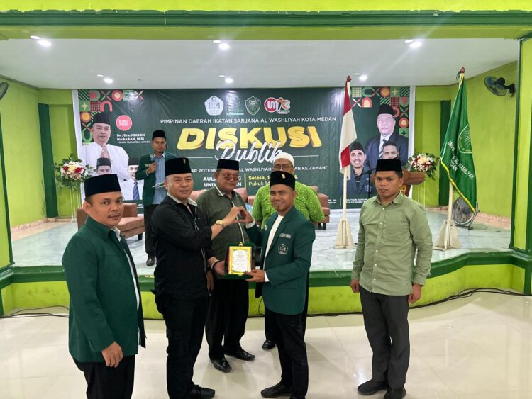 Diskusi Publik ISARAH, Nikson Nababan Puji Peran Al Washliyah di Kancah Politik