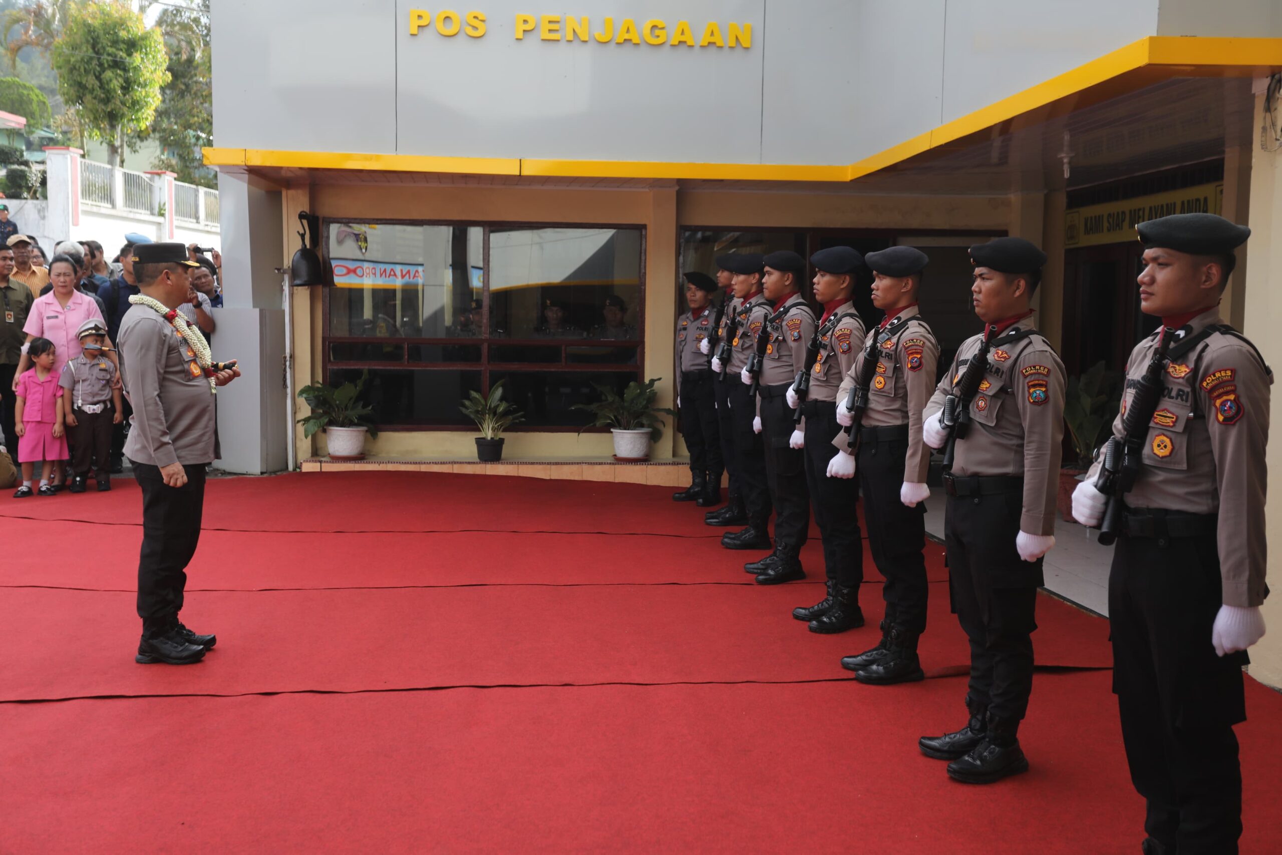 Kunker ke Polres Taput, Kapolda Sumut Harap Polisi Jadi Pelopor Kebaikan