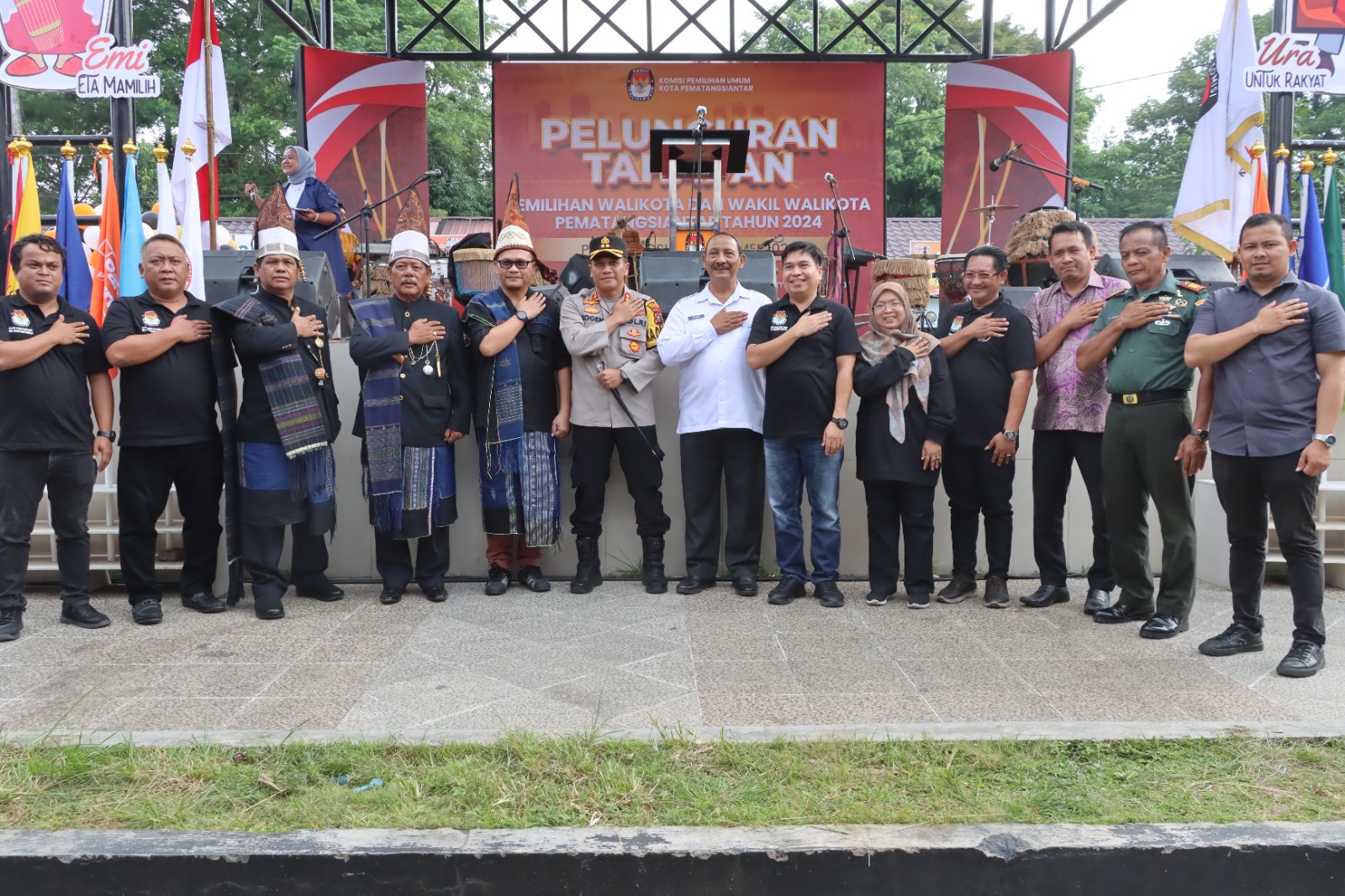 Kapolres Hadiri Peluncuran Tahapan Pemilihan Walikota dan Wakil Walikota Pematangsiantar Tahun 2024 Kapolres Hadiri Peluncuran Tahapan Pemilihan Walikota dan Wakil Walikota Pematangsiantar Tahun 2024