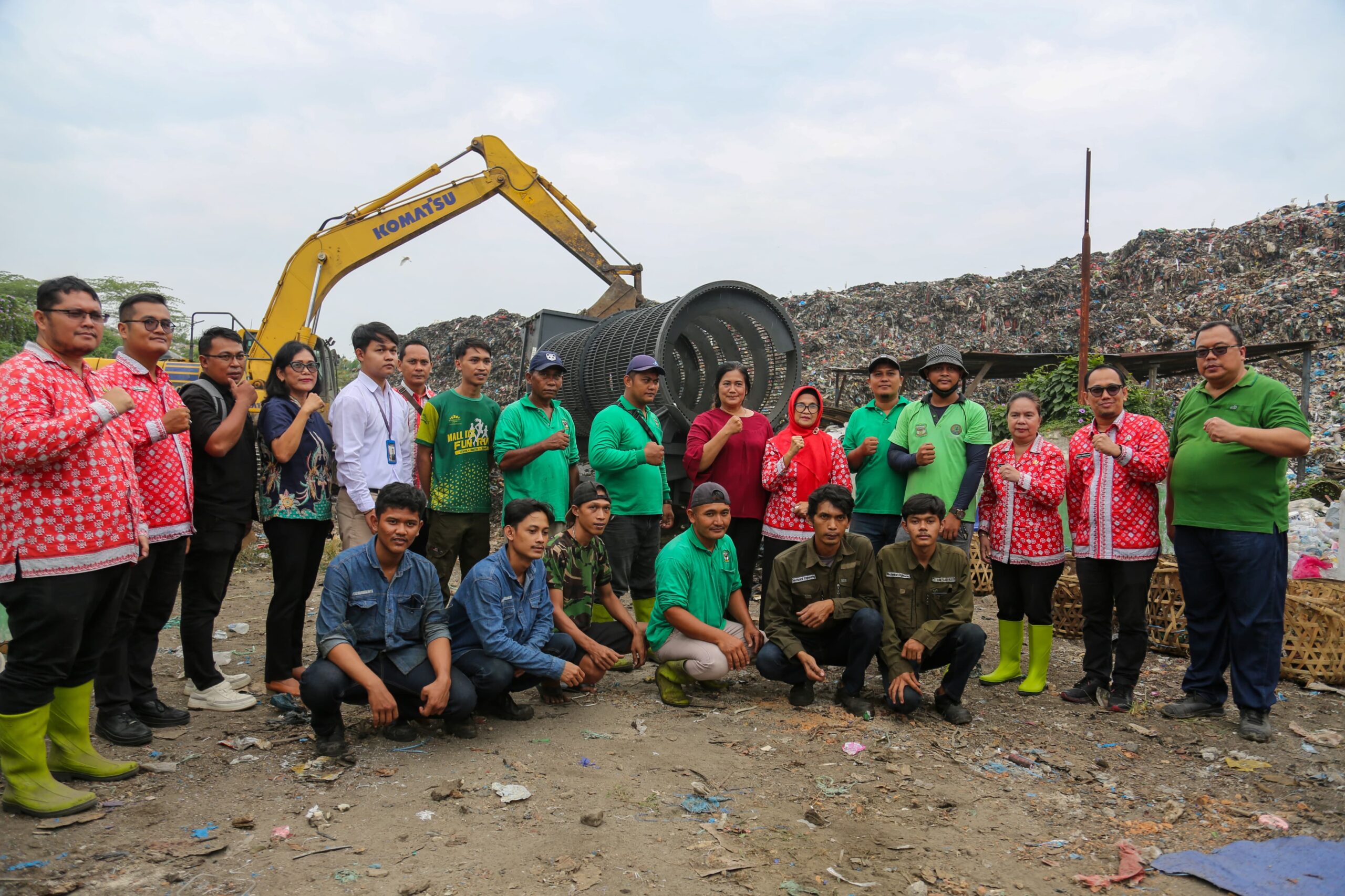 Wali Kota Siantar Kunjungi TPA Tanjung Pinggir Dalam Rangka Pengelolaan Sampah Berbasis Teknologi Wali Kota Siantar Kunjungi TPA Tanjung Pinggir Dalam Rangka Pengelolaan Sampah Berbasis Teknologi