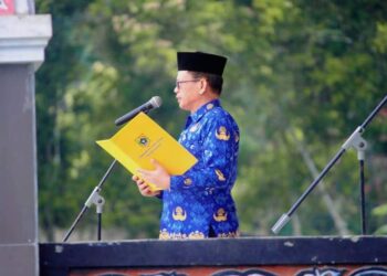 Sekda Pakpak Bertindak Sebagai Inspektur Upacara Peringatan Hari Kebangkitan Nasional
